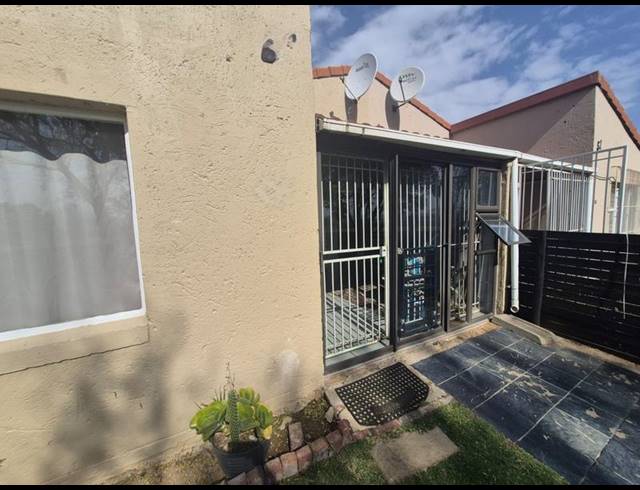 3 BEDROOM CLUSTER FOR SALE IN ELSPARK